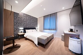 Browndot Hotel Suwon City Hall
