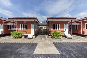 OYO 1166 Train Way Resort