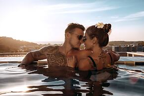 Santosa Detox & Wellness Center