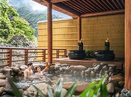 Yoko Onsen Quang Hanh