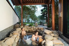Yoko Onsen Quang Hanh