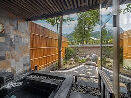 Yoko Onsen Quang Hanh