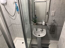 Stunning Beach Front Apartment in Caswell Swansea