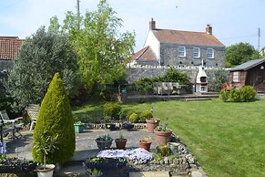 The Lawns Tea Room and B&B