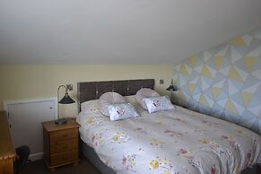 The Lawns Tea Room and B&B