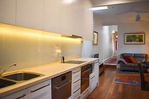 Cosy Erko 2 Bedroom Home on Edge of Sydney City Centre