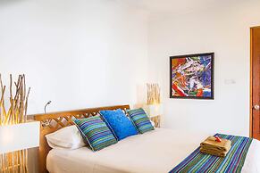 Aquamarine Beach Villas