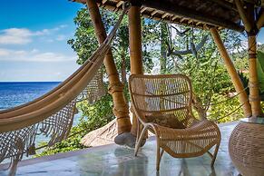 Aquamarine Beach Villas