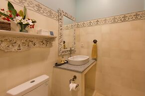 Aquamarine Beach Villas