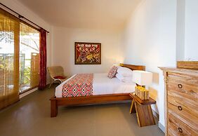 Aquamarine Beach Villas