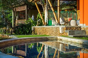 Aquamarine Beach Villas