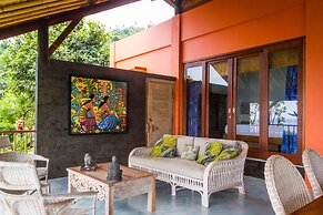 Aquamarine Beach Villas