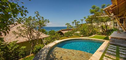 Aquamarine Beach Villas