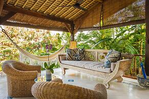 Aquamarine Beach Villas