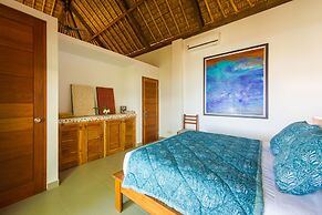 Aquamarine Beach Villas