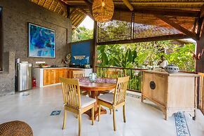 Aquamarine Beach Villas