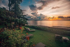 Aquamarine Beach Villas