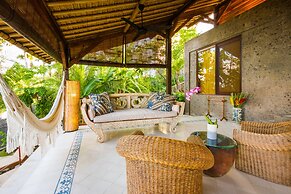 Aquamarine Beach Villas