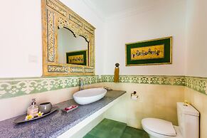 Aquamarine Beach Villas