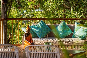 Aquamarine Beach Villas