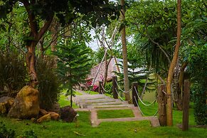 Aquamarine Beach Villas