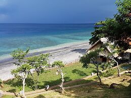 Aquamarine Beach Villas