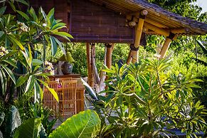 Aquamarine Beach Villas