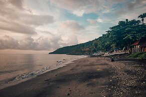 Aquamarine Beach Villas