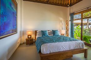 Aquamarine Beach Villas