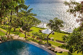 Aquamarine Beach Villas