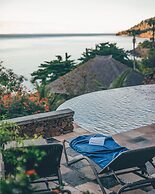 Aquamarine Beach Villas