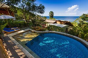 Aquamarine Beach Villas