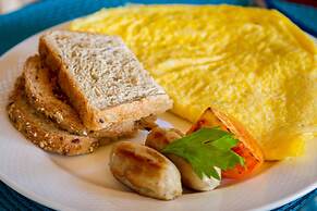 Aquamarine Beach Villas