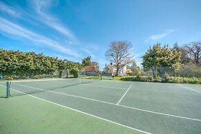 Sweet Small Barn With Tennis Court, Near Goodwood