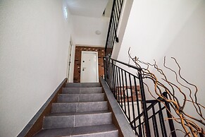 Complex Living