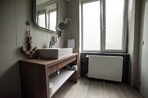 Complex Living