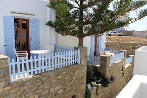 Elena Studios and Apartments