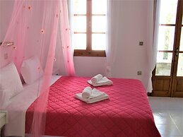 Elena Studios and Apartments