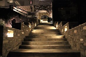 Elena Studios and Apartments