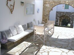 Elena Studios and Apartments