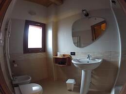 Borghetto Airport - Hospital