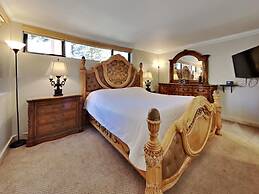 Deluxe Condo with Fireplace (Unit 623 at 1849)