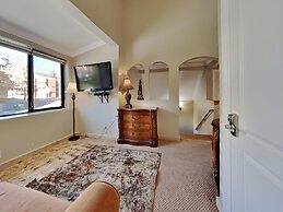 Deluxe Condo with Fireplace (Unit 623 at 1849)