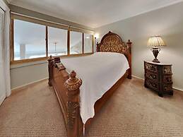 Deluxe Condo with Fireplace (Unit 623 at 1849)