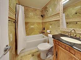 Deluxe Condo with Fireplace (Unit 623 at 1849)