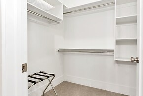 #12 At Bloomington Country Club 4 Bedroom Villa by RedAwning