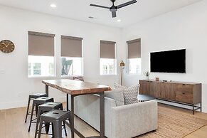 #12 At Bloomington Country Club 4 Bedroom Villa by RedAwning