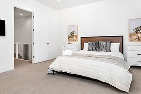 #12 At Bloomington Country Club 4 Bedroom Villa by RedAwning