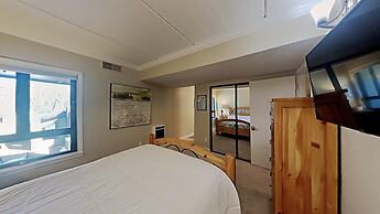 1849 Condos - Spacious 3 Bedrooms with Outdoor Pool & 3 Hot Tubs