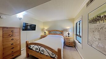 1849 Condos - Spacious 3 Bedrooms with Outdoor Pool & 3 Hot Tubs